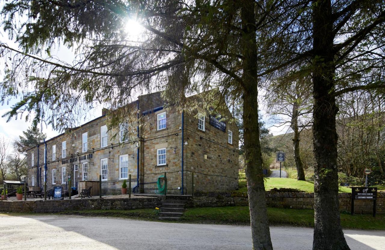 White Horse Farm Inn Pickering Bagian luar foto